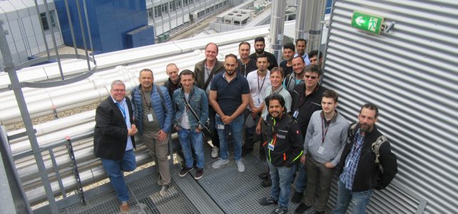 Lehrausgang der 1TK zur Fa. Shire